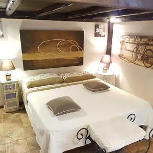https://sicilian-style-apartment-old-historic-center.sicilyhotelsitaly.net
